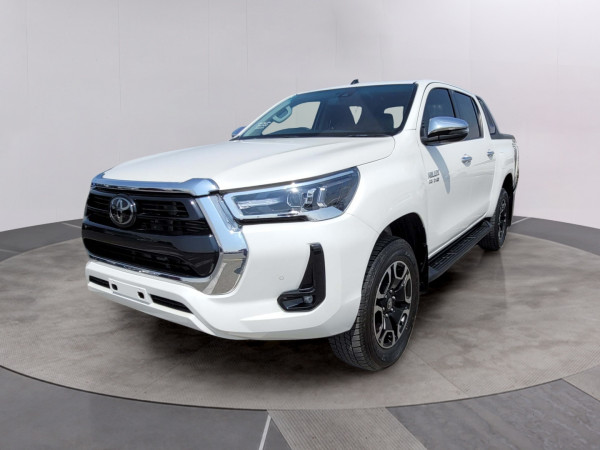 Toyota Hilux 2021/ White RHD Diesel AT Pickup 4WD view 15