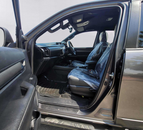 Toyota Hilux 2021/ Grey RHD Diesel AT Pickup 4WD view 12