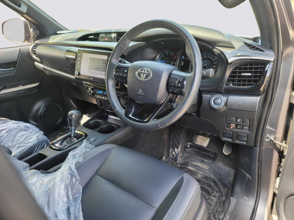 Toyota Hilux 2021/ Grey RHD Diesel AT Pickup 4WD view 21