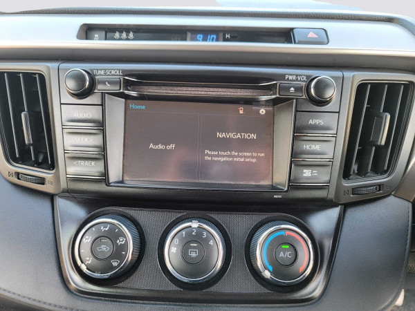 Toyota RAV 4 2018/ Grey RHD Petrol AT SUV Crossover 2WD view 3