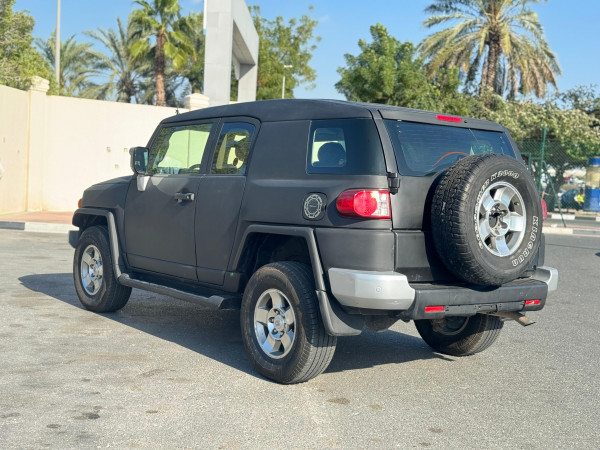 Toyota FJ Cruiser 2008  Black LHD Petrol AT SUV 4WD view 2