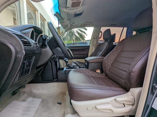 Toyota LAND CRUISER PRADO 2012/ Grey LHD Petrol AT SUV 4WD view 7