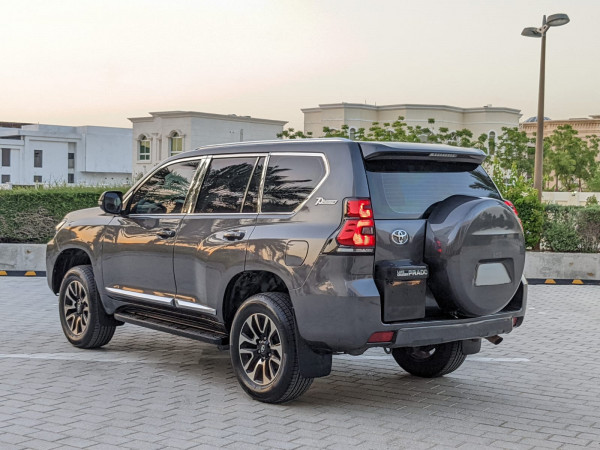 Toyota LAND CRUISER PRADO 2012/ Grey LHD Petrol AT SUV 4WD view 9
