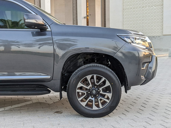 Toyota LAND CRUISER PRADO 2012/ Grey LHD Petrol AT SUV 4WD view 14