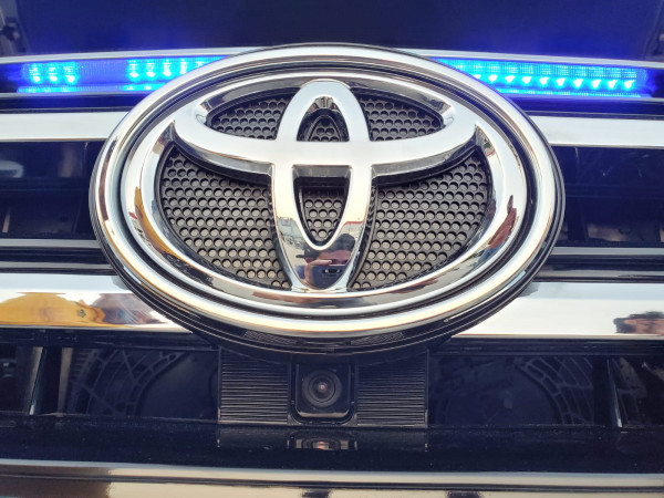 Toyota Land Cruiser 2009/ Grey LHD Petrol AT SUV 4WD view 6