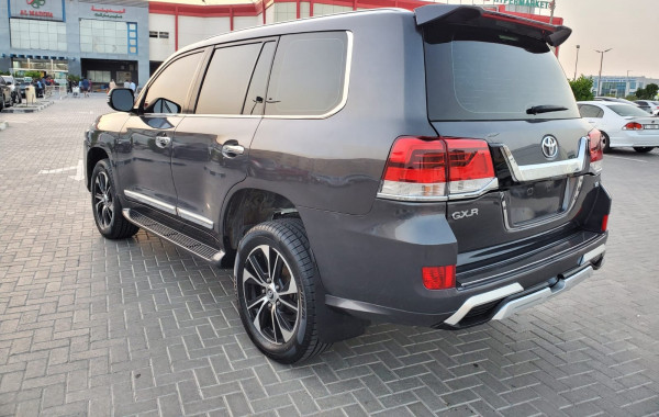 Toyota Land Cruiser 2009/ Grey LHD Petrol AT SUV 4WD view 16