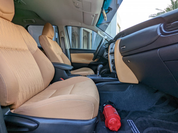 Toyota Fortuner 2023/ Silver LHD Petrol AT SUV 4WD view 4