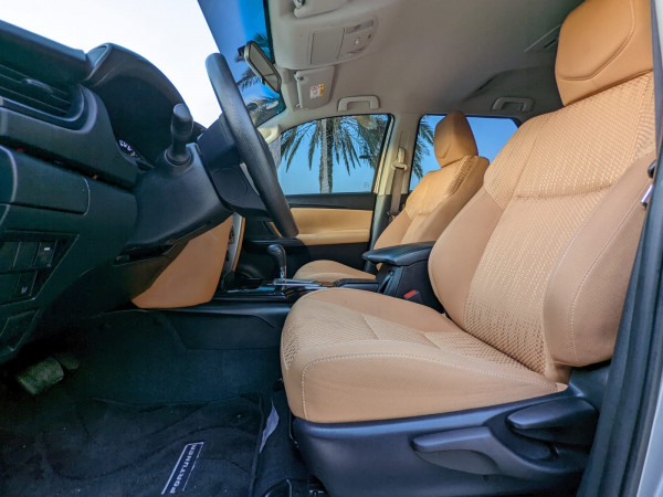 Toyota Fortuner 2023/ Silver LHD Petrol AT SUV 4WD view 8