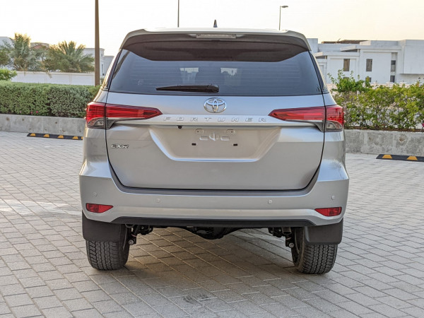 Toyota Fortuner 2023/ Silver LHD Petrol AT SUV 4WD view 15
