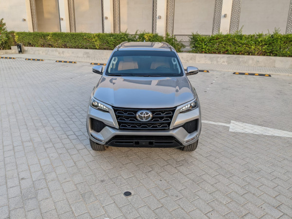 Toyota Fortuner 2023/ Silver LHD Petrol AT SUV 4WD view 19