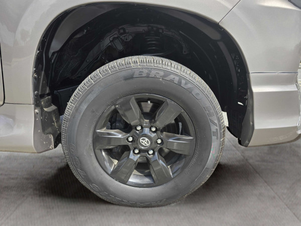 Toyota LAND CRUISER PRADO 2015/ Brown RHD Diesel AT SUV 4WD view 6