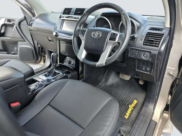 Toyota LAND CRUISER PRADO 2015/ Brown RHD Diesel AT SUV 4WD view 19