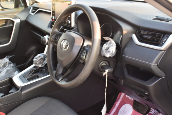 Toyota RAV 4 2019/ White RHD Petrol AT SUV Crossover 2WD view 5