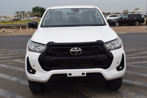 Toyota Hilux 2022/ White RHD Diesel AT Pickup 4WD