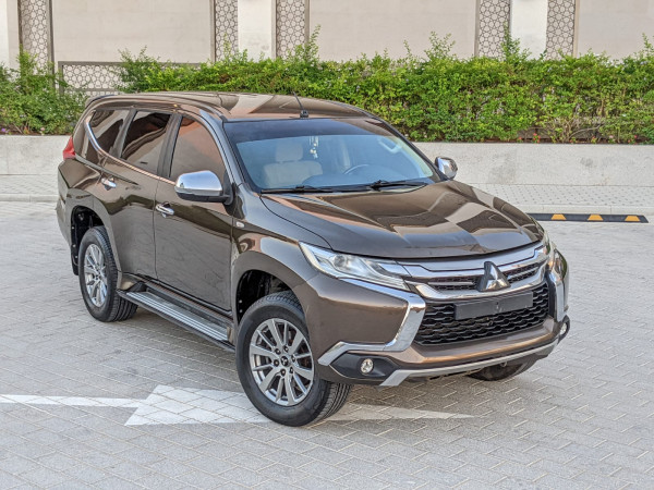 Mitsubishi Montero 2017/ Brown LHD Petrol AT SUV 2WD view 19