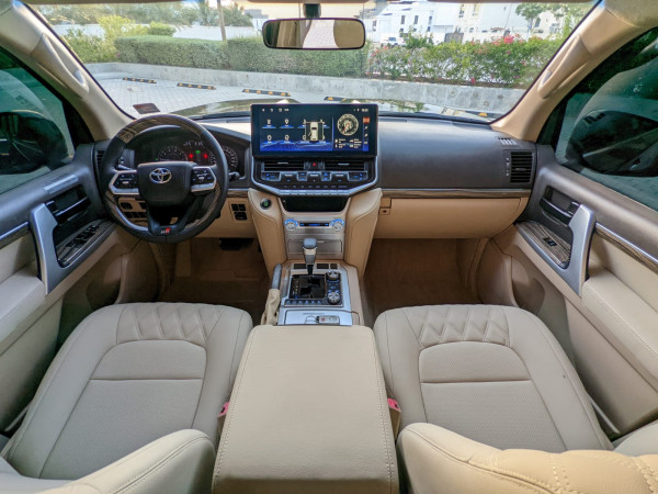 Toyota Land Cruiser 2013/ Black LHD Petrol AT SUV 4WD view 6