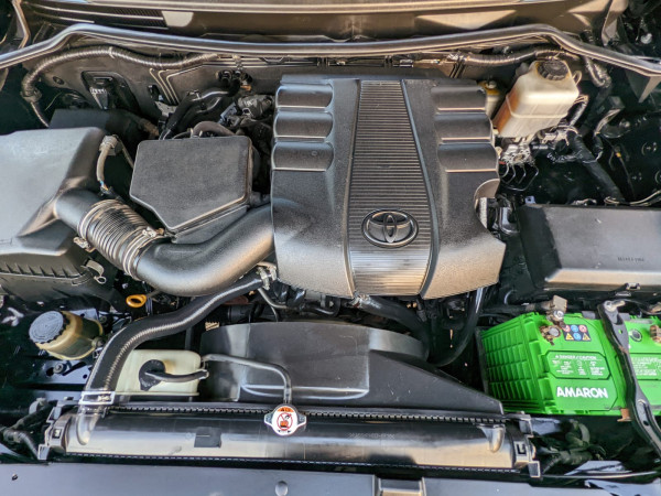 Toyota Land Cruiser 2013/ Black LHD Petrol AT SUV 4WD view 11