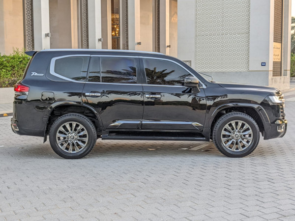 Toyota Land Cruiser 2013/ Black LHD Petrol AT SUV 4WD view 14