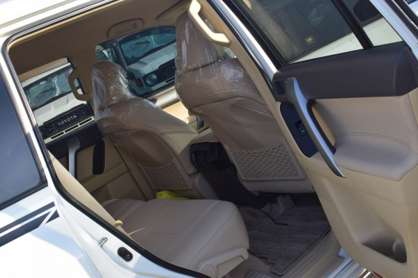 Toyota Prado 2017/ White RHD Petrol AT SUV 4WD view 6