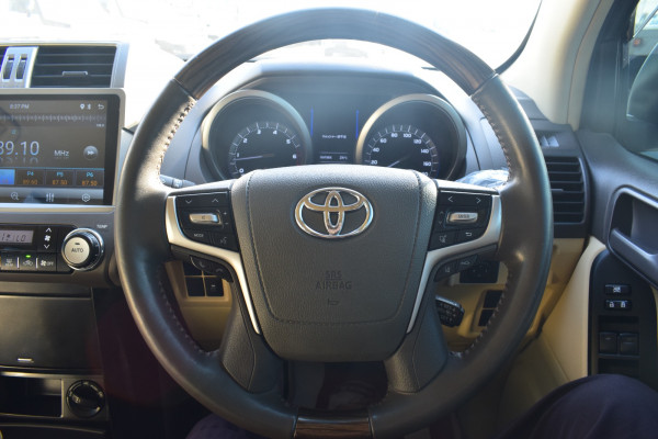 Toyota Prado 2017/ White RHD Petrol AT SUV 4WD view 11
