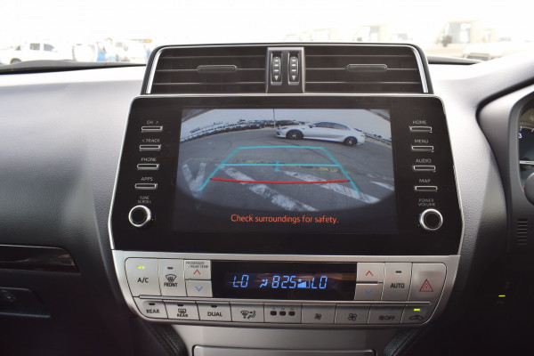Toyota LAND CRUISER PRADO 2021/ White RHD Diesel AT SUV 4WD view 17
