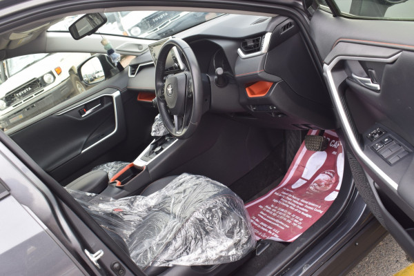 Toyota RAV 4 2020/ Grey RHD Petrol AT SUV Crossover 2WD view 5