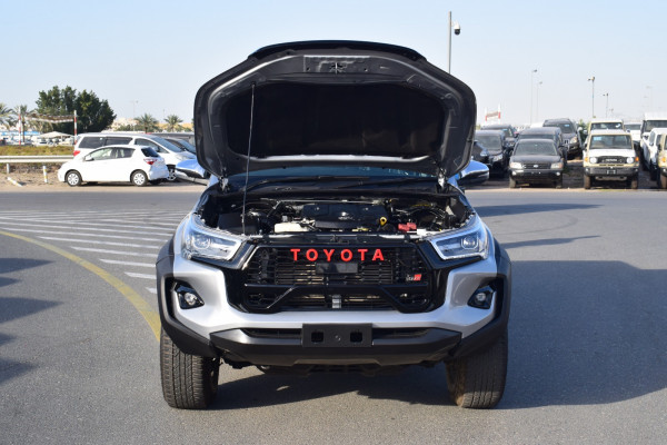 Toyota Hilux 2017/ Silver RHD Diesel MT Pickup 4WD view 15