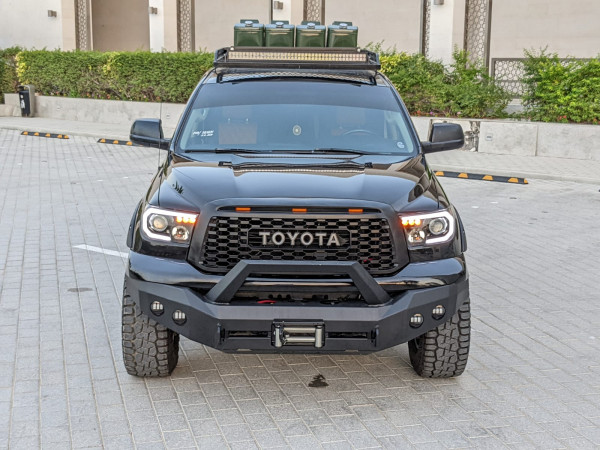 Toyota Tundra 2011/ Black LHD Petrol AT Pickup 4WD