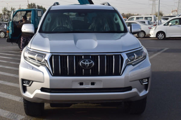Toyota LAND CRUISER PRADO 2018/ Silver RHD Diesel AT SUV 4WD