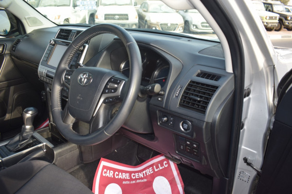 Toyota LAND CRUISER PRADO 2018/ Silver RHD Diesel AT SUV 4WD view 7