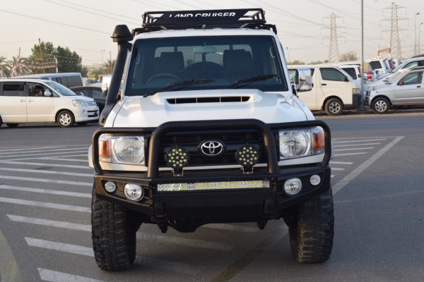Toyota Land Cruiser Pickup 2017/ White RHD Diesel MT Pickup 4WD view 14