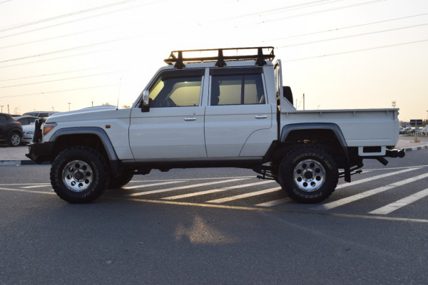 Toyota Land Cruiser Pickup 2017/ White RHD Diesel MT Pickup 4WD view 18