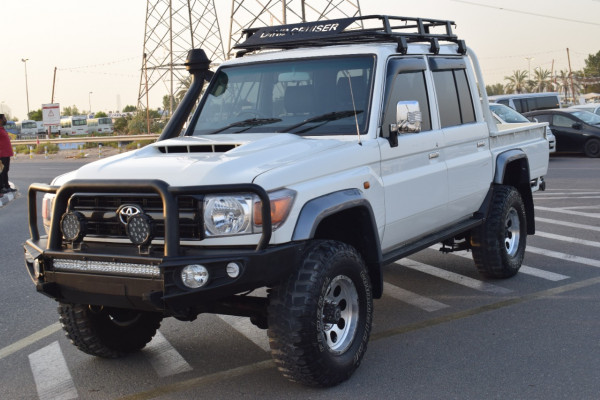 Toyota Land Cruiser Pickup 2017/ White RHD Diesel MT Pickup 4WD view 21