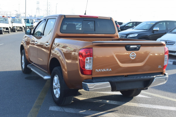 Nissan Navara 2015/ Orange RHD Diesel AT Pickup 4WD view 10