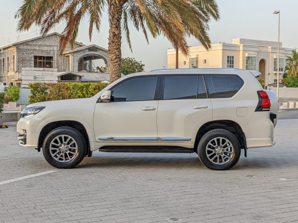 Toyota LAND CRUISER PRADO 2020  White LHD Petrol AT SUV 4WD view 17