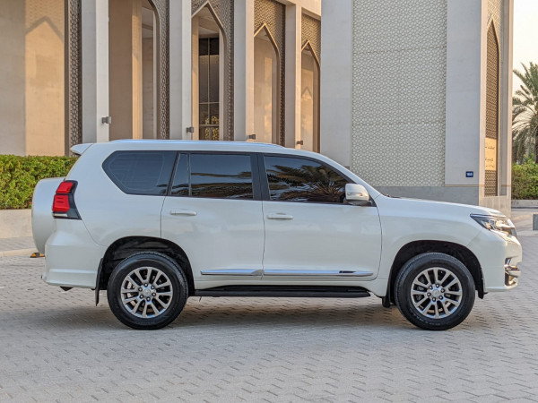 Toyota LAND CRUISER PRADO 2020  White LHD Petrol AT SUV 4WD view 20