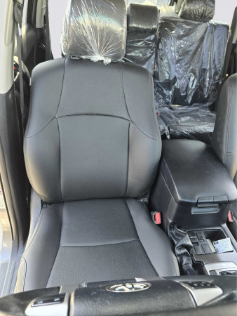 Toyota LAND CRUISER PRADO 2015/ Grey RHD Diesel AT SUV 4WD view 9