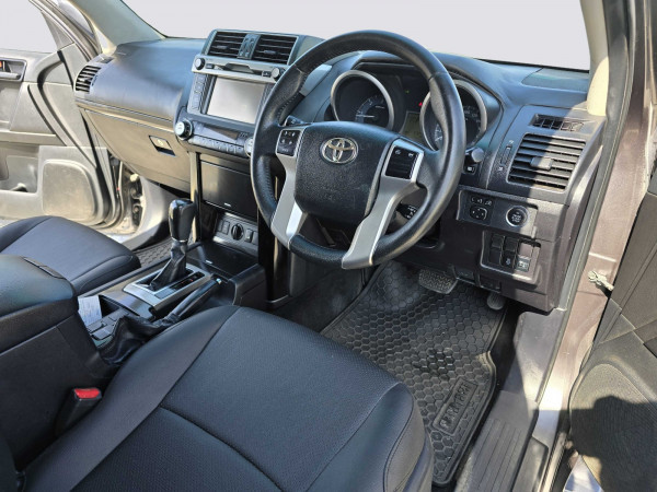 Toyota LAND CRUISER PRADO 2015/ Grey RHD Diesel AT SUV 4WD view 11
