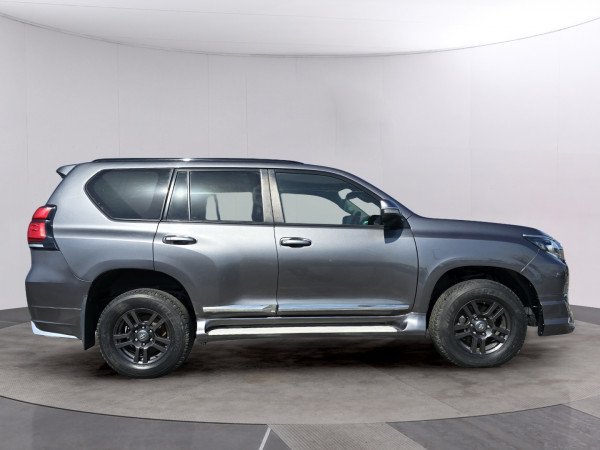 Toyota LAND CRUISER PRADO 2015/ Grey RHD Diesel AT SUV 4WD view 22