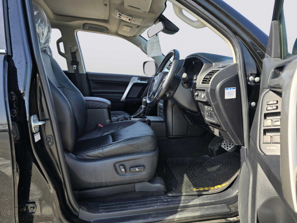 Toyota LAND CRUISER PRADO 2020/ Black RHD Diesel AT SUV 4WD view 4