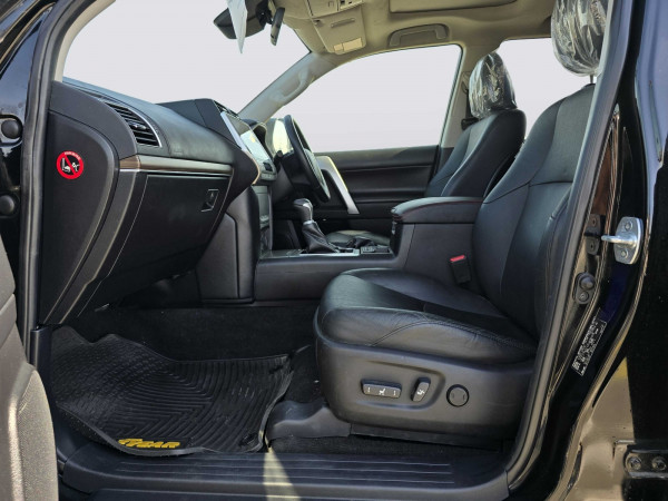 Toyota LAND CRUISER PRADO 2020/ Black RHD Diesel AT SUV 4WD view 5