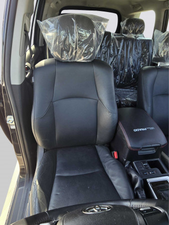 Toyota LAND CRUISER PRADO 2020/ Black RHD Diesel AT SUV 4WD view 8