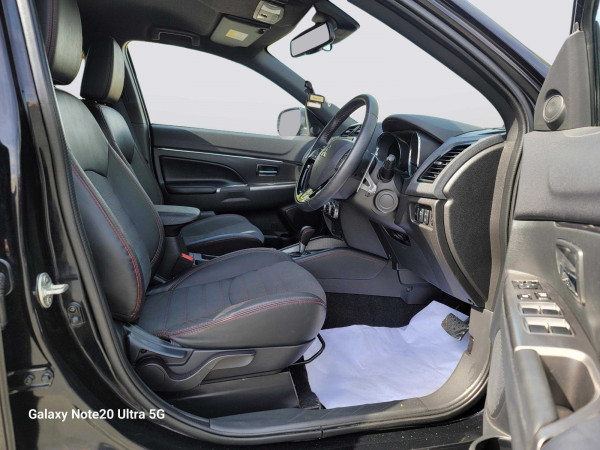 Mitsubishi Outlander 2022/ Black RHD Petrol AT SUV Crossover 2WD view 5