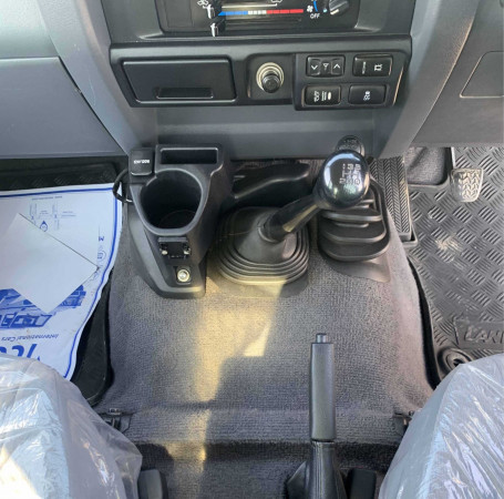 Toyota Land Cruiser Pickup 2018/ Grey RHD Diesel MT Pickup 4WD view 2