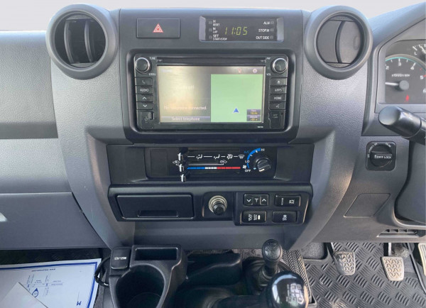 Toyota Land Cruiser Pickup 2018/ Grey RHD Diesel MT Pickup 4WD view 3