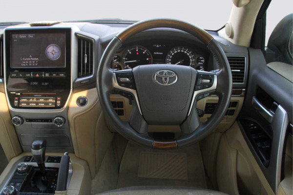 Toyota Land Cruiser 2017/ Blue(D) RHD Diesel AT SUV 4WD view 4