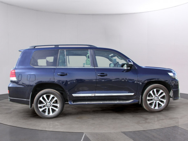 Toyota Land Cruiser 2017/ Blue(D) RHD Diesel AT SUV 4WD view 11