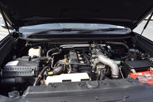 Toyota LAND CRUISER PRADO 2011  Black RHD Diesel AT SUV 4WD view 6