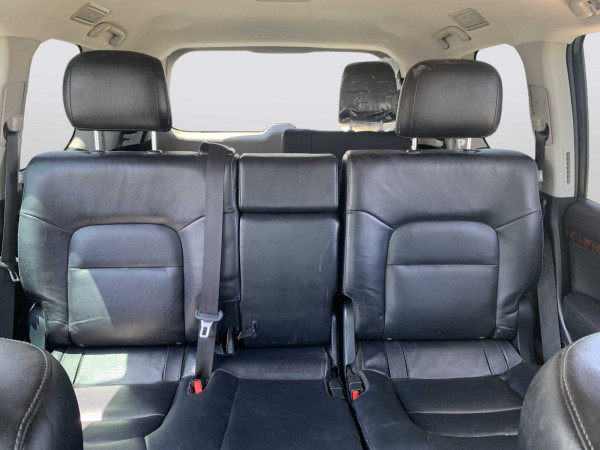 Toyota Land Cruiser 2015/ Black RHD Diesel AT SUV 4WD view 9