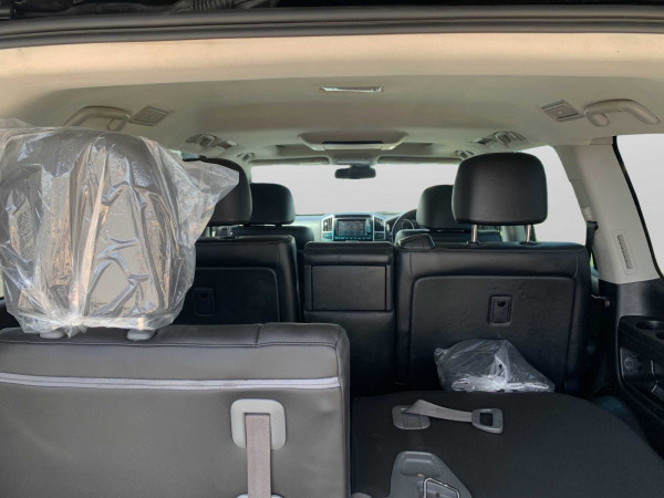 Toyota Land Cruiser 2015/ Black RHD Diesel AT SUV 4WD view 13